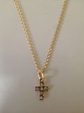 Colar dourado| Crucifixo com strass